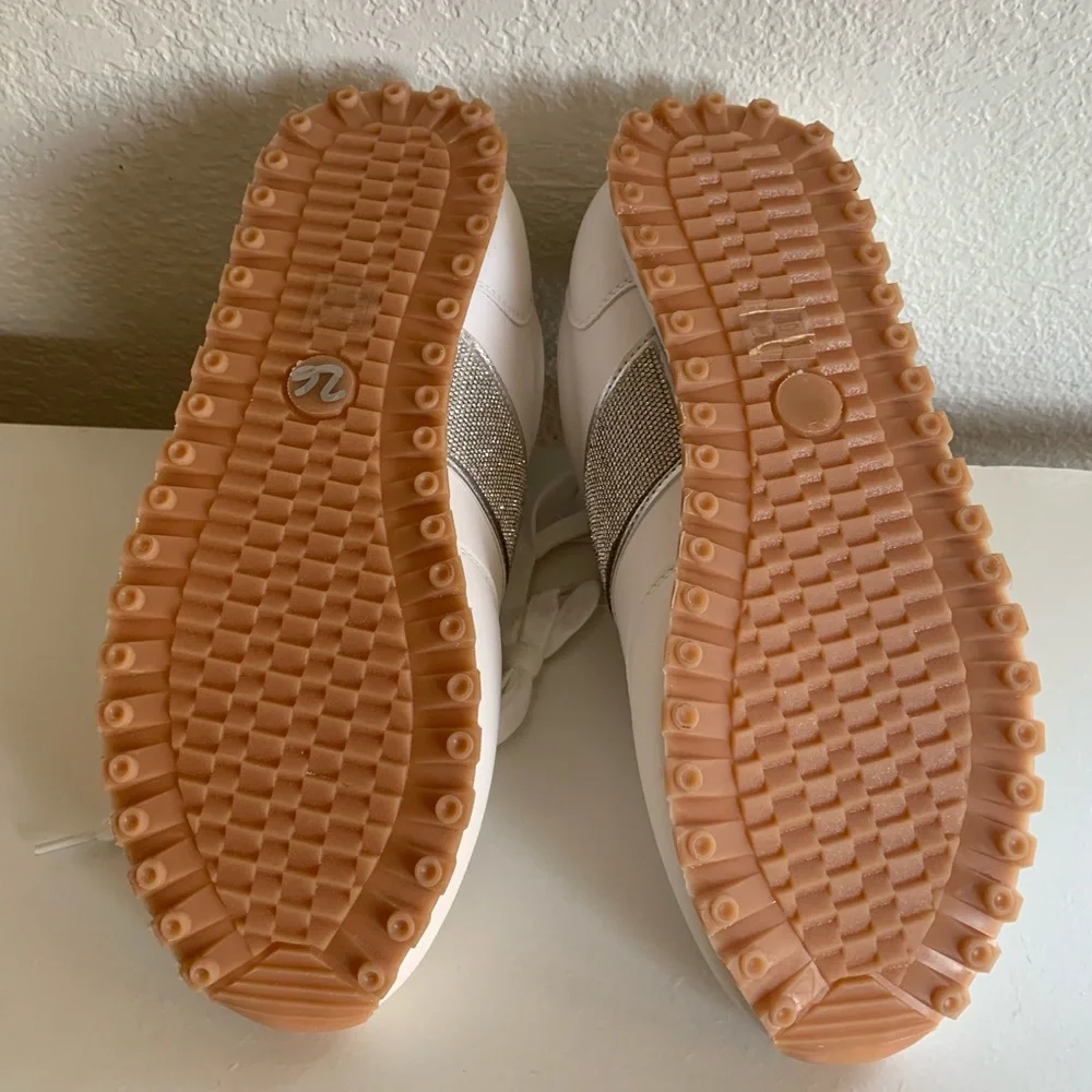 Stylish White and Silver Sneakers - Picture 9 of 9